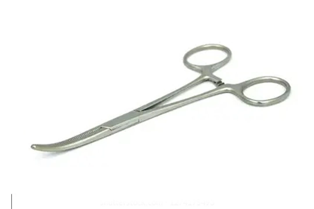 Clum Forceps Curve Non-Crushing Price in Pakistan